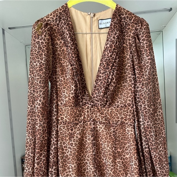 Runaway The Label Cheetah Leopard Animal Print Chiffon Maxi Dress - Picture 3 of 5